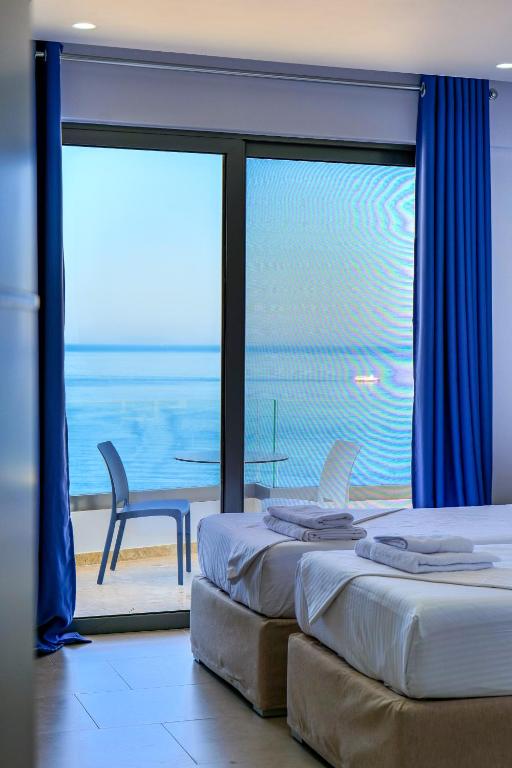   sea view hotel